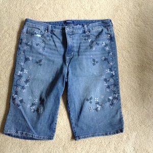 Bandolino jean shorts